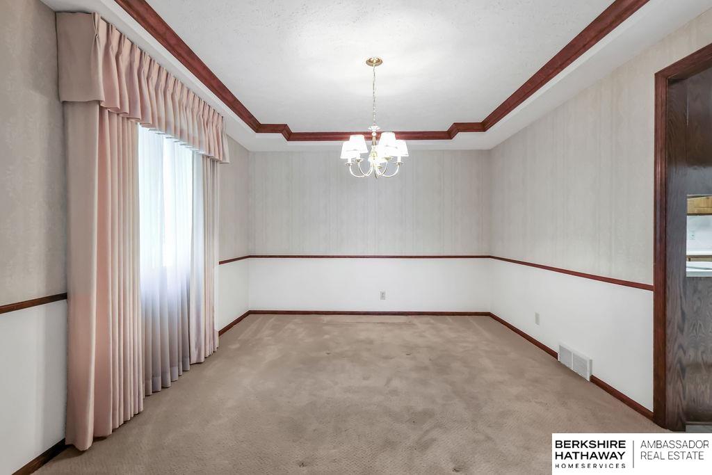 Omaha, Nebraska 68154, United States, 4 Bedrooms Bedrooms, ,3 BathroomsBathrooms,Residential,Active,192026