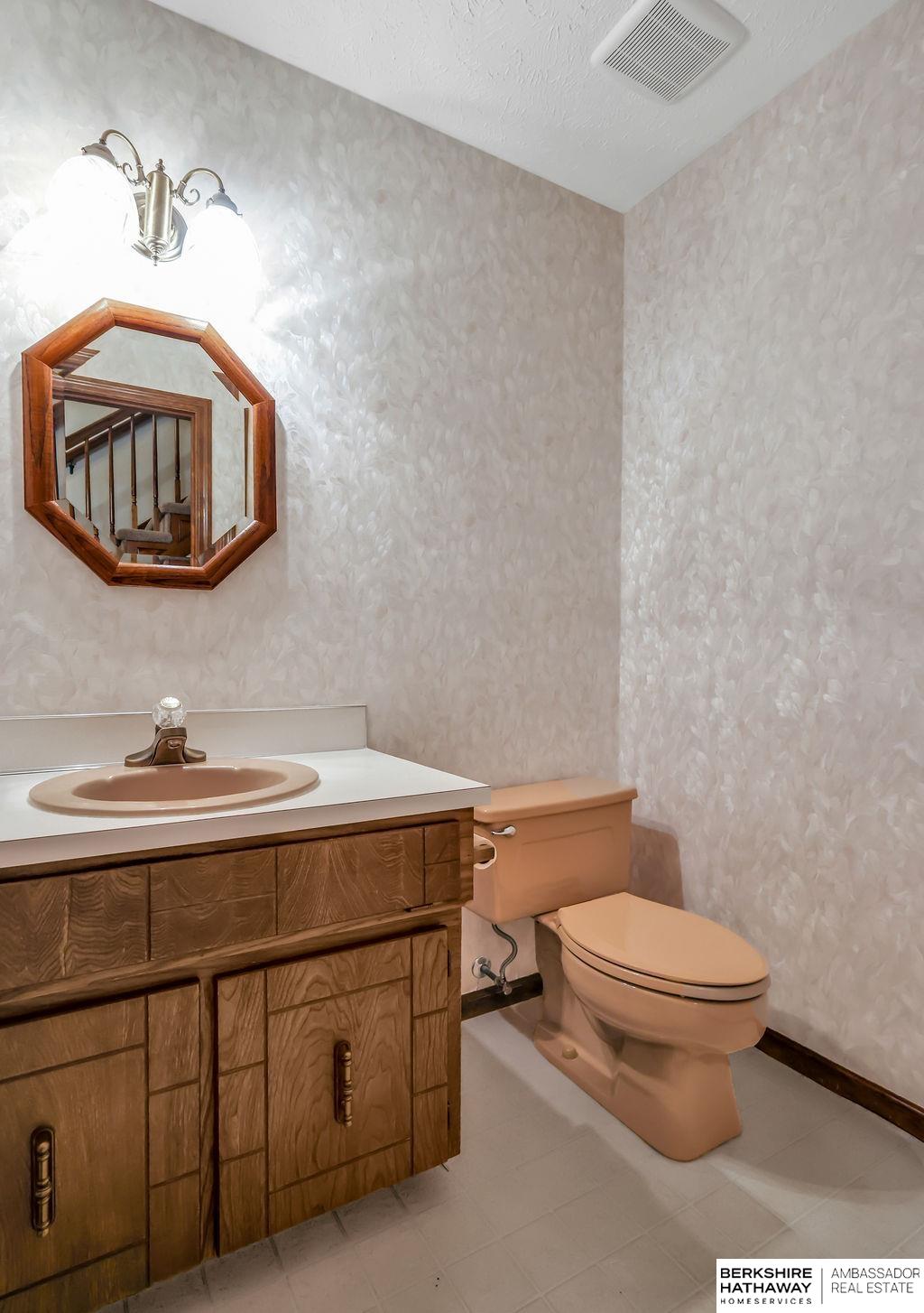 Omaha, Nebraska 68154, United States, 4 Bedrooms Bedrooms, ,3 BathroomsBathrooms,Residential,Active,192026