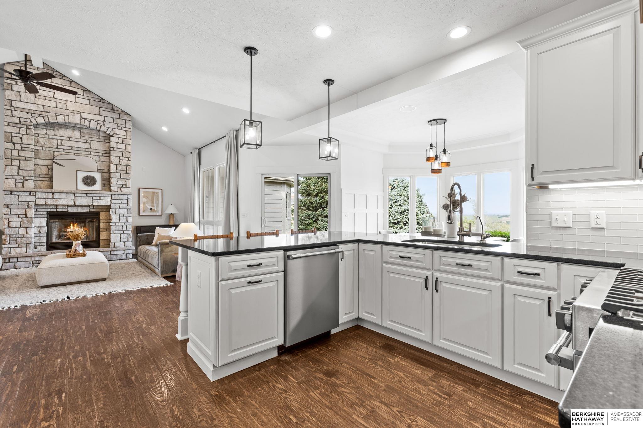 Blair, Nebraska 68008, United States, 5 Bedrooms Bedrooms, ,4 BathroomsBathrooms,Residential,Active,225433