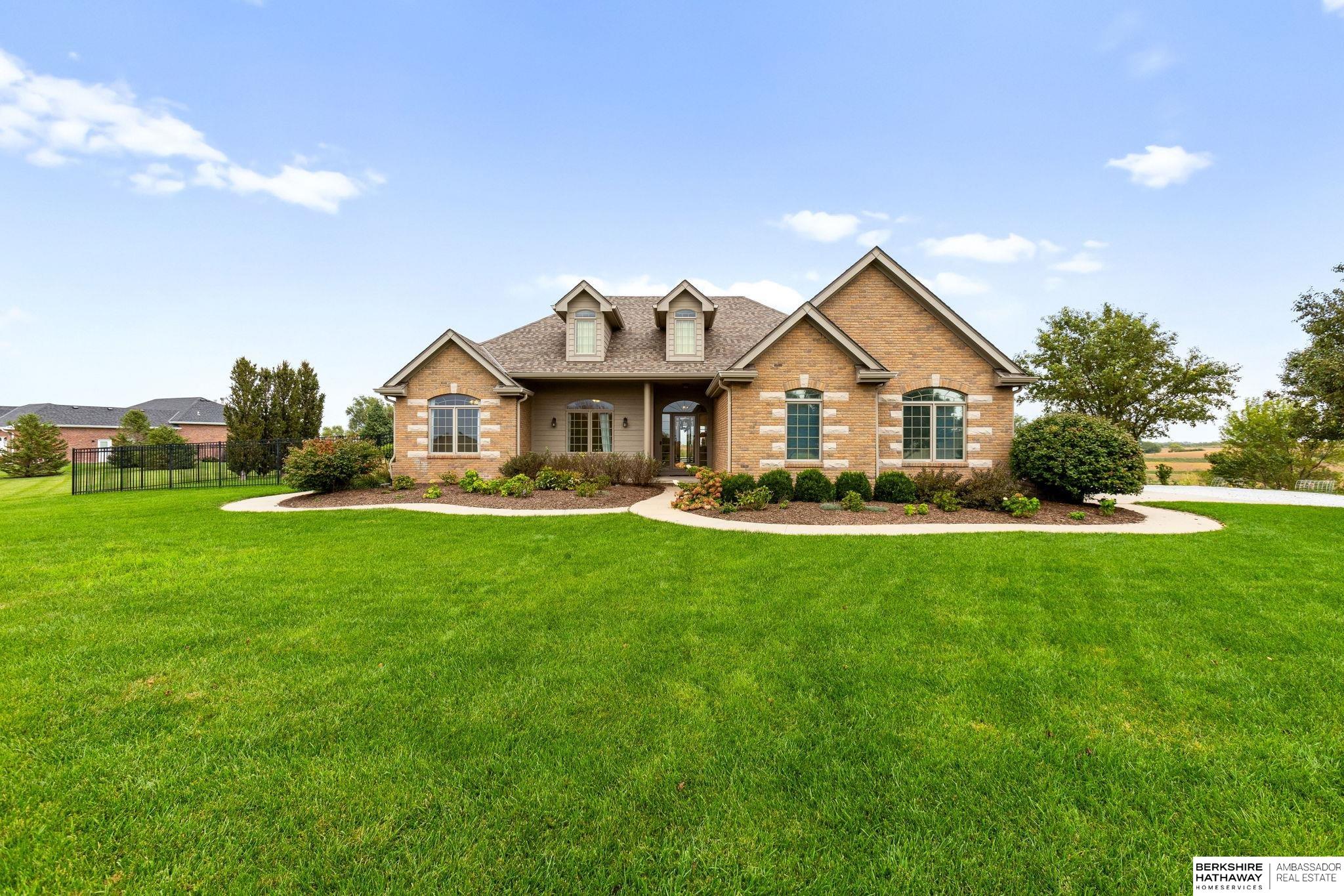 Blair, Nebraska 68008, United States, 5 Bedrooms Bedrooms, ,4 BathroomsBathrooms,Residential,Active,225433