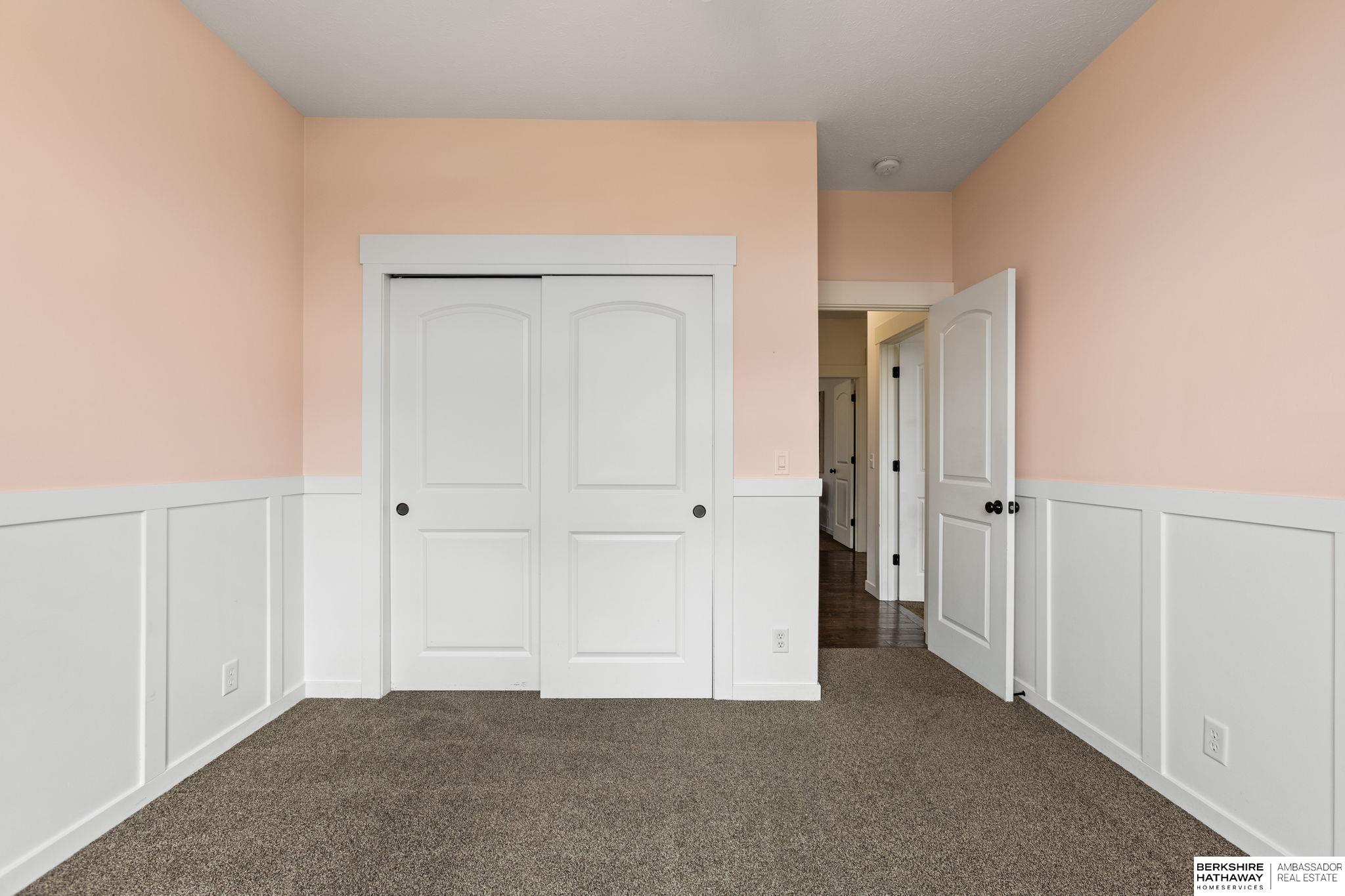 Blair, Nebraska 68008, United States, 5 Bedrooms Bedrooms, ,4 BathroomsBathrooms,Residential,Active,225433