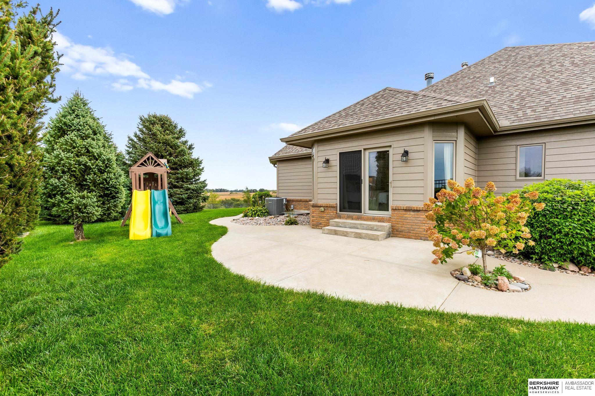 Blair, Nebraska 68008, United States, 5 Bedrooms Bedrooms, ,4 BathroomsBathrooms,Residential,Active,225433