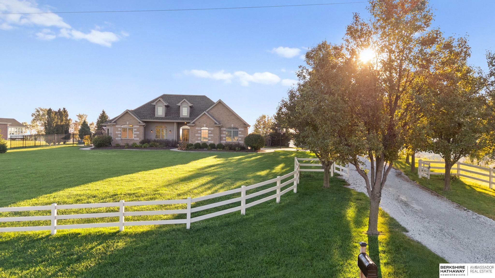 Blair, Nebraska 68008, United States, 5 Bedrooms Bedrooms, ,4 BathroomsBathrooms,Residential,Active,225433