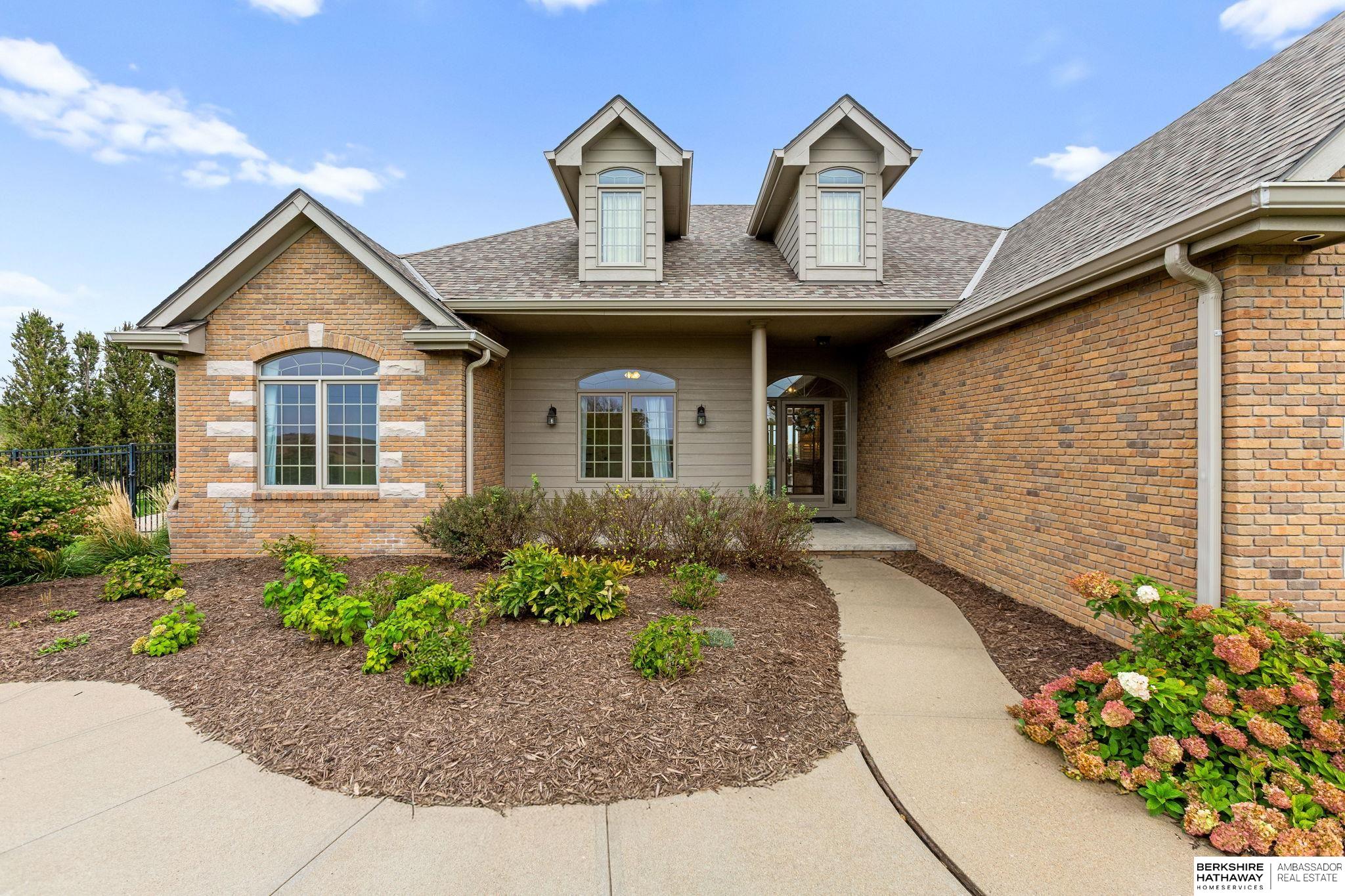 Blair, Nebraska 68008, United States, 5 Bedrooms Bedrooms, ,4 BathroomsBathrooms,Residential,Active,225433