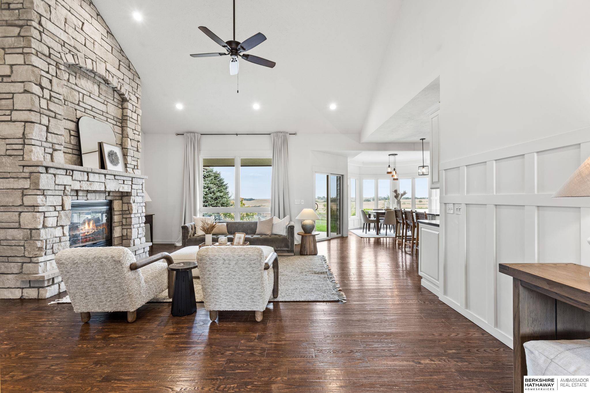 Blair, Nebraska 68008, United States, 5 Bedrooms Bedrooms, ,4 BathroomsBathrooms,Residential,Active,225433