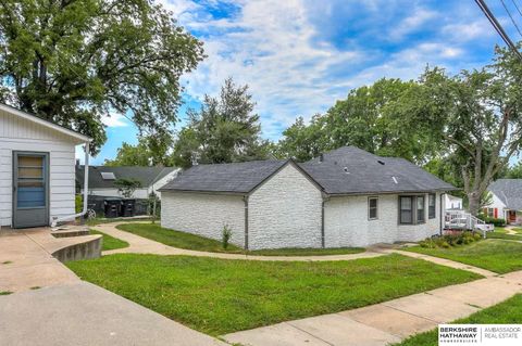 Photo of 2101 S 61st Avenue, Omaha, NE 68106 (MLS # 22528523) Photo of 2101 S 61st Avenue, Omaha, NE 68106 (MLS # 22528523)