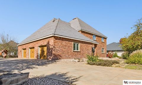 Photo of 6535 Rolling Hills Court, Lincoln, NE 68512 (MLS # 22532071)