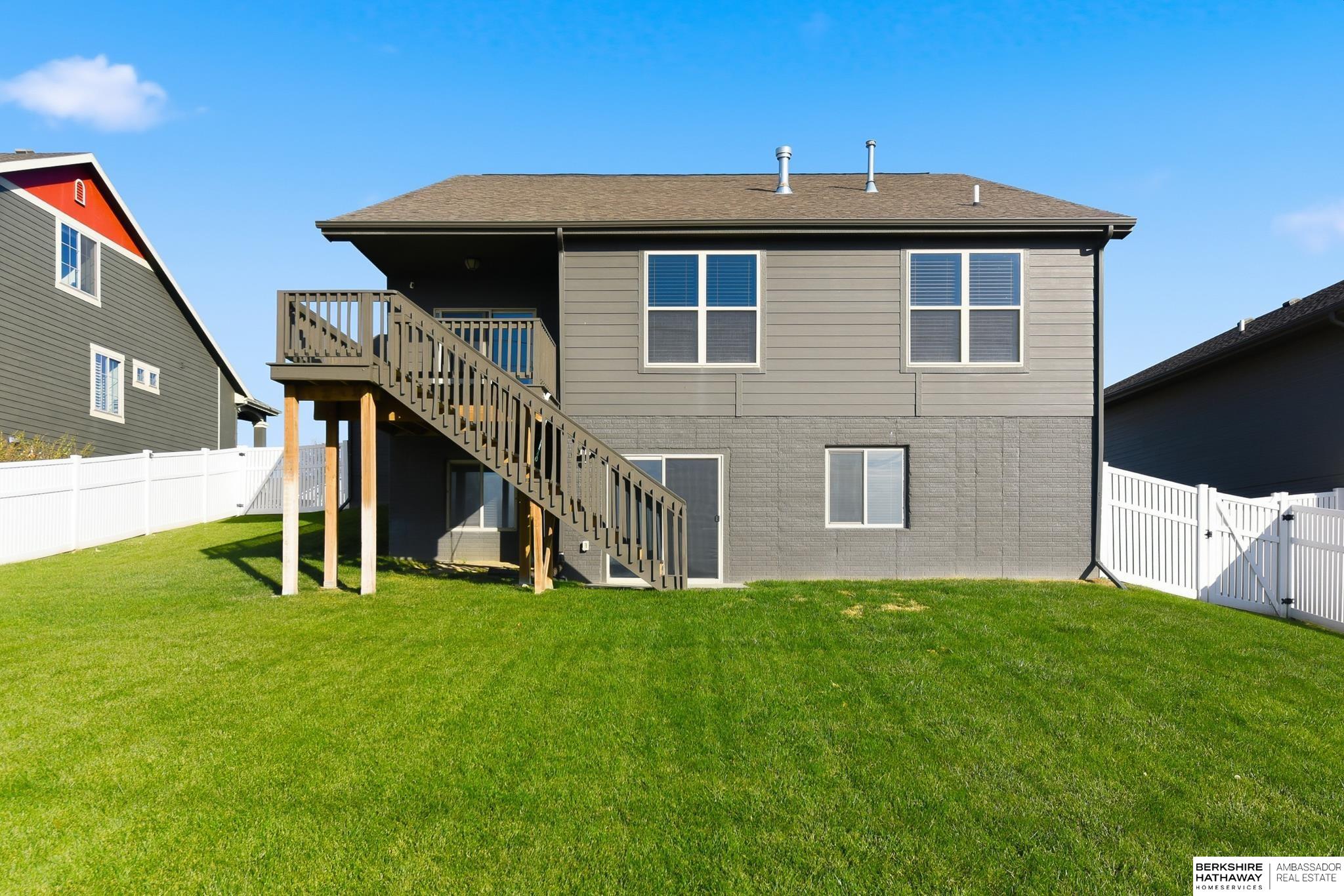 Gretna, Nebraska 68028, United States, 4 Bedrooms Bedrooms, ,3 BathroomsBathrooms,Residential,Active,244205