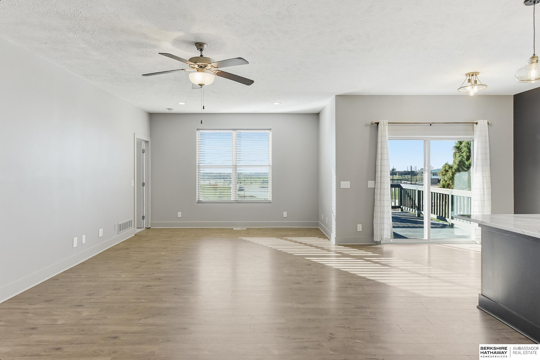 Gretna, Nebraska 68028, United States, 4 Bedrooms Bedrooms, ,3 BathroomsBathrooms,Residential,Active,244205