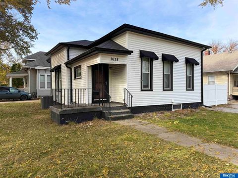 Photo of 1635 S 13th Street, Lincoln, NE 68502 (MLS # 22606460)