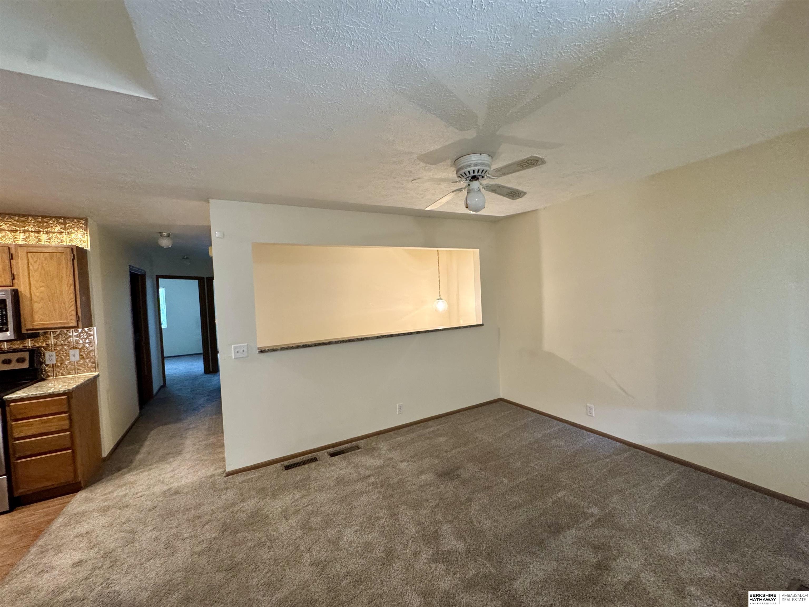 Omaha, Nebraska 68134, United States, 14 Bedrooms Bedrooms, ,6 BathroomsBathrooms,Residential,Active,214677