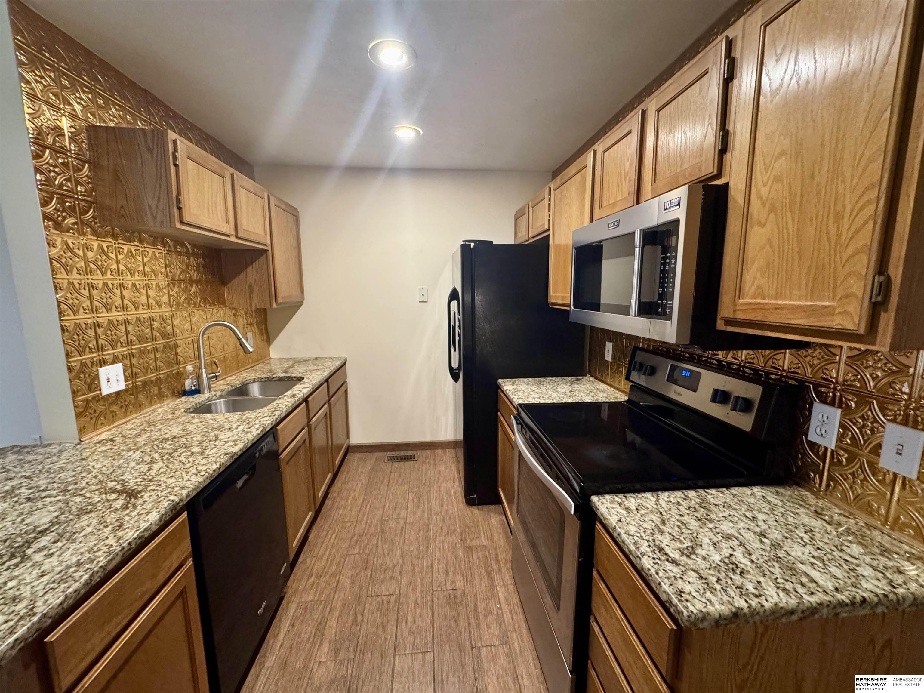 Omaha, Nebraska 68134, United States, 14 Bedrooms Bedrooms, ,6 BathroomsBathrooms,Residential,Active,214677