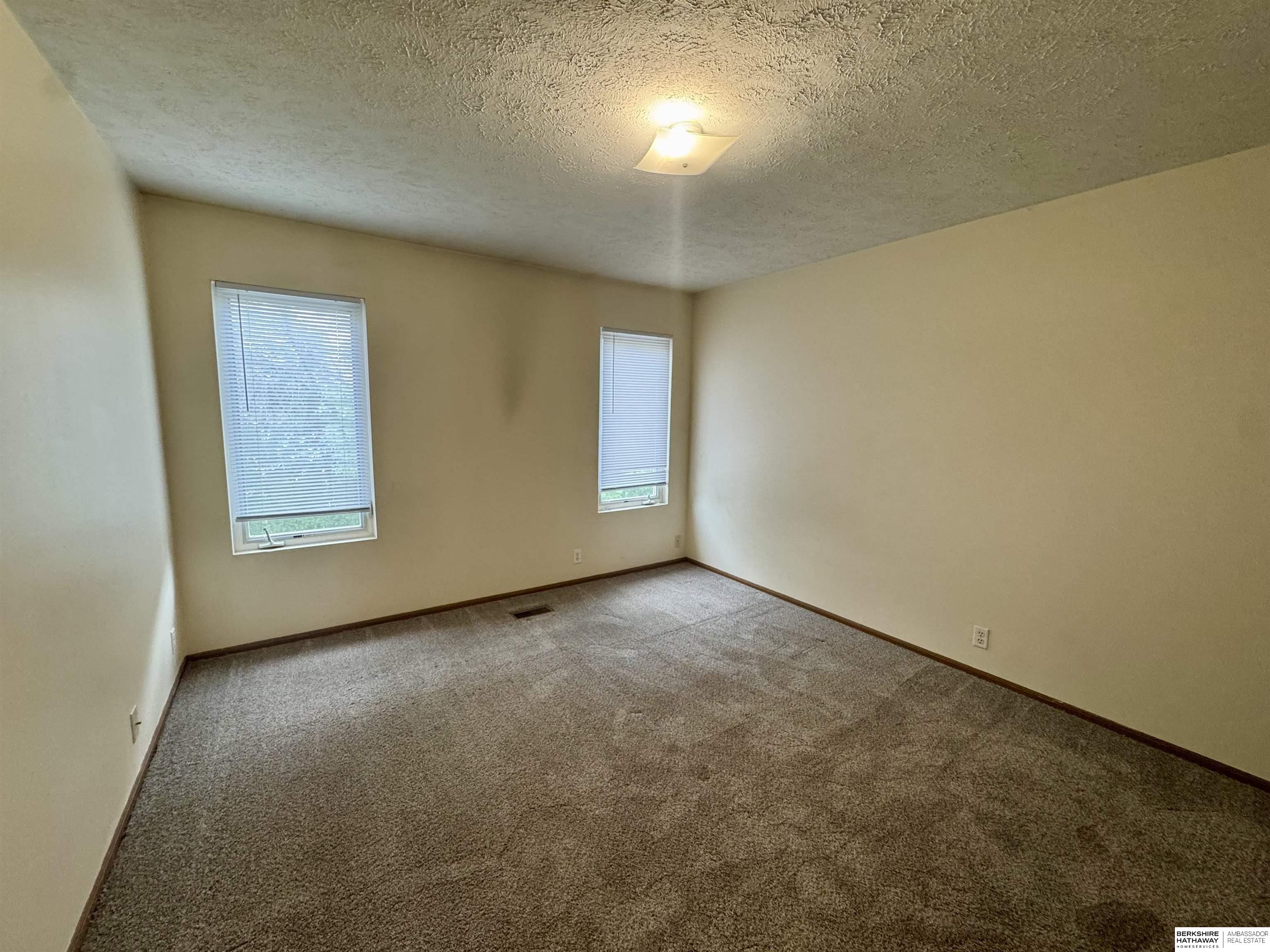 Omaha, Nebraska 68134, United States, 14 Bedrooms Bedrooms, ,6 BathroomsBathrooms,Residential,Active,214677