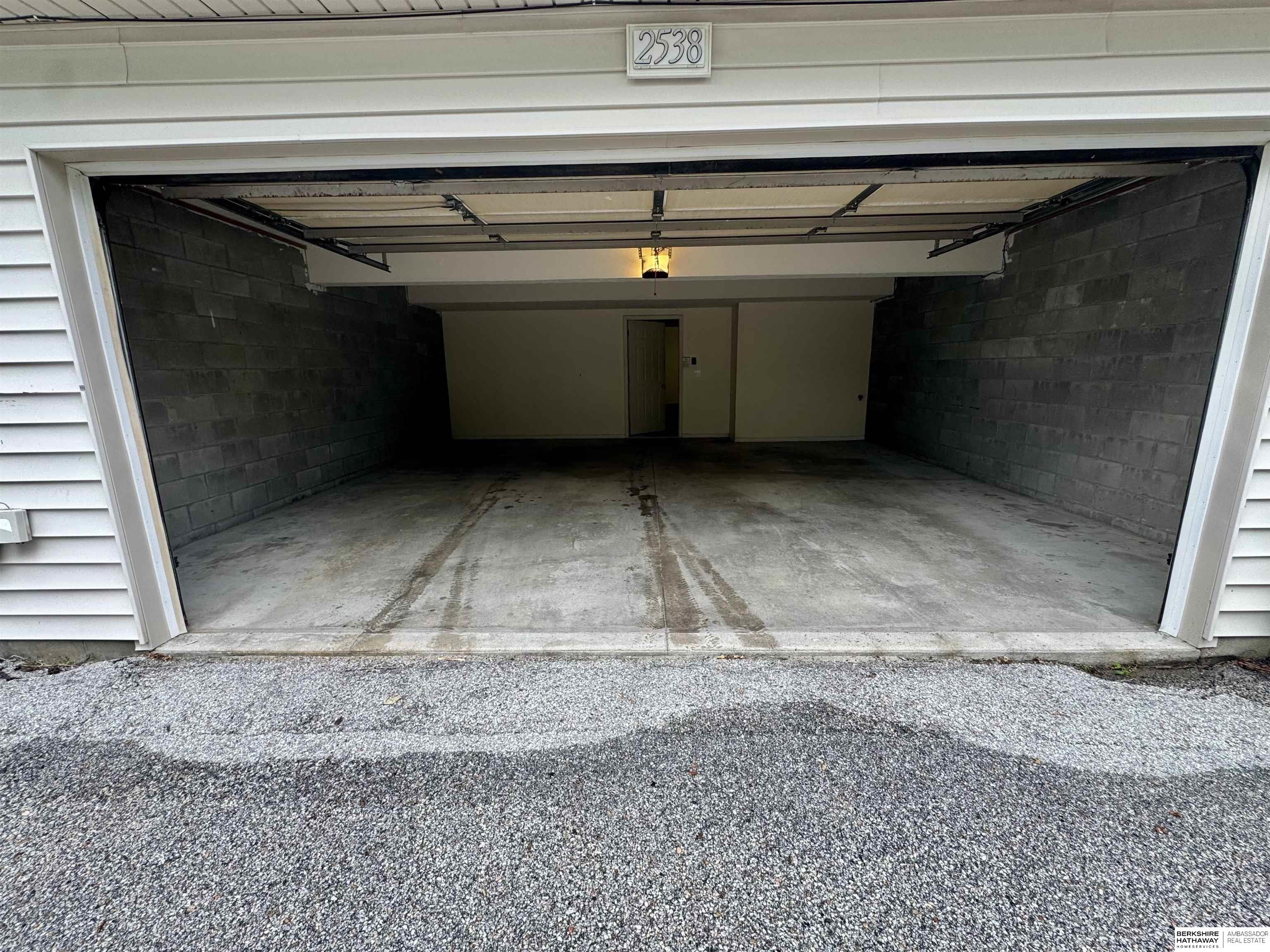 Omaha, Nebraska 68134, United States, 14 Bedrooms Bedrooms, ,6 BathroomsBathrooms,Residential,Active,214677