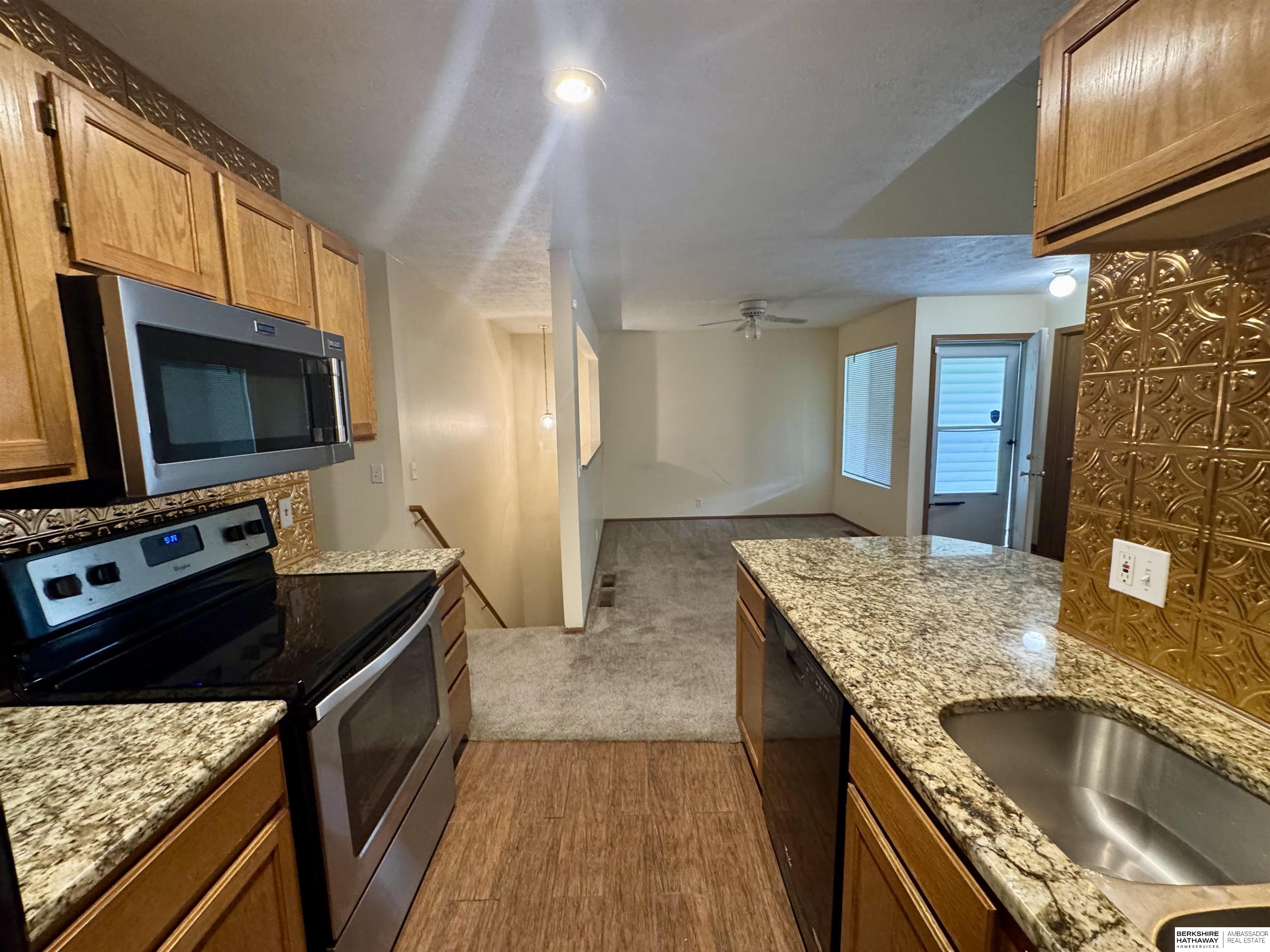 Omaha, Nebraska 68134, United States, 14 Bedrooms Bedrooms, ,6 BathroomsBathrooms,Residential,Active,214677