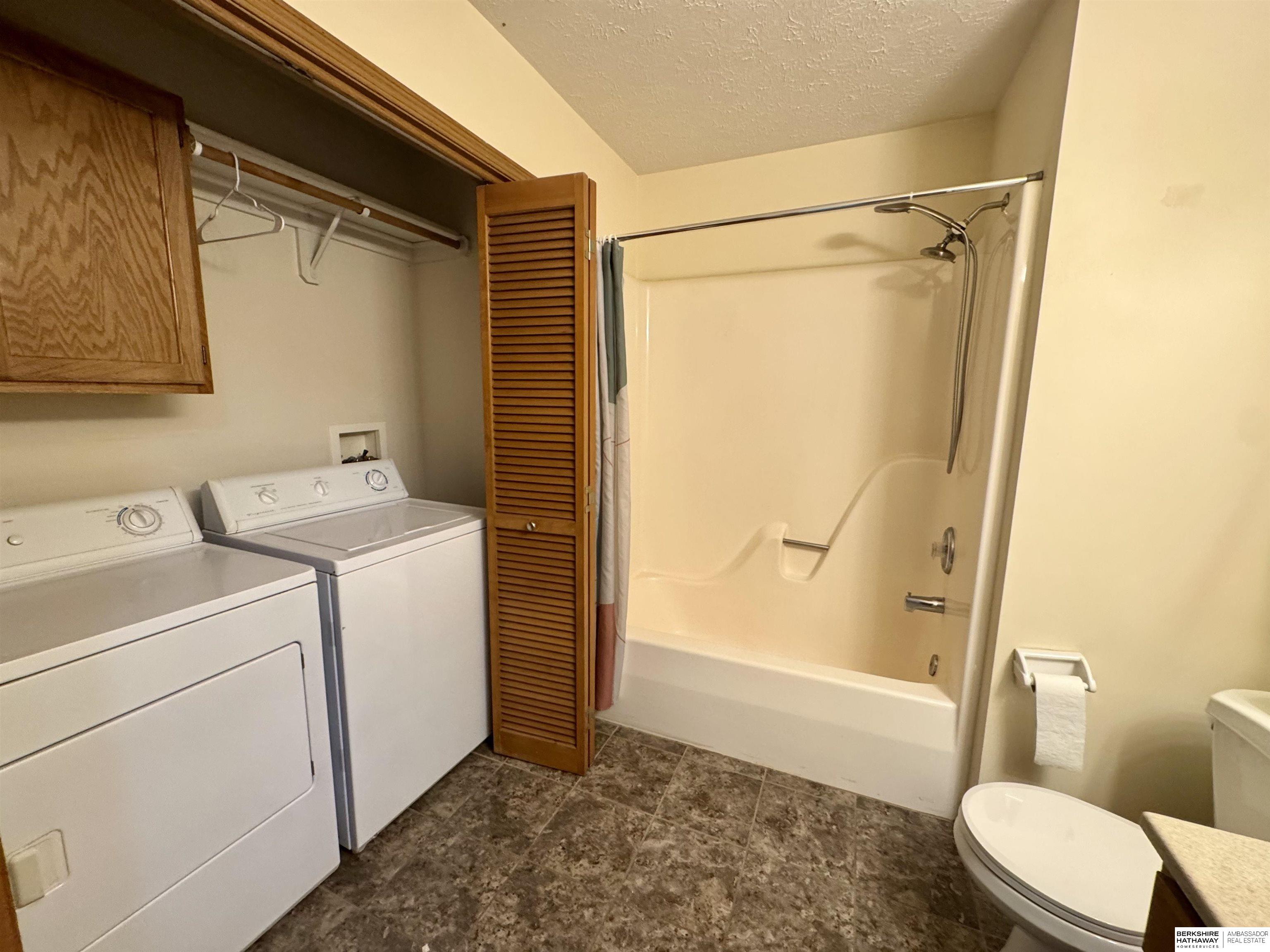 Omaha, Nebraska 68134, United States, 14 Bedrooms Bedrooms, ,6 BathroomsBathrooms,Residential,Active,214677