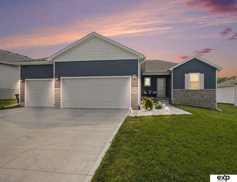 Photo of 8124 N 170 Street, Bennington, NE 68007 (MLS # 22621549)