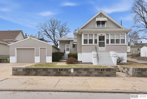 Photo of 3018 S 30th Street, Omaha, NE 68105 (MLS # 22607850)