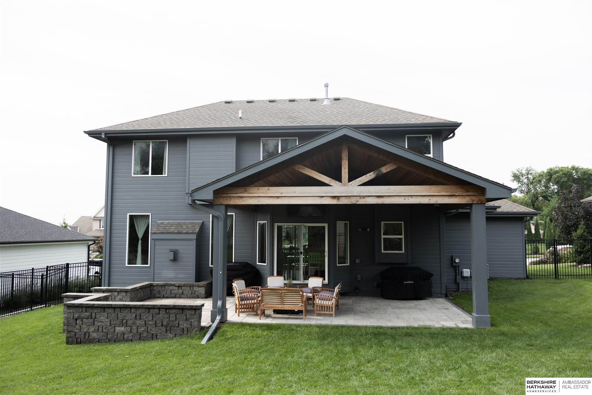 Gretna, Nebraska 68028, United States, 4 Bedrooms Bedrooms, ,3 BathroomsBathrooms,Residential,Active,209323