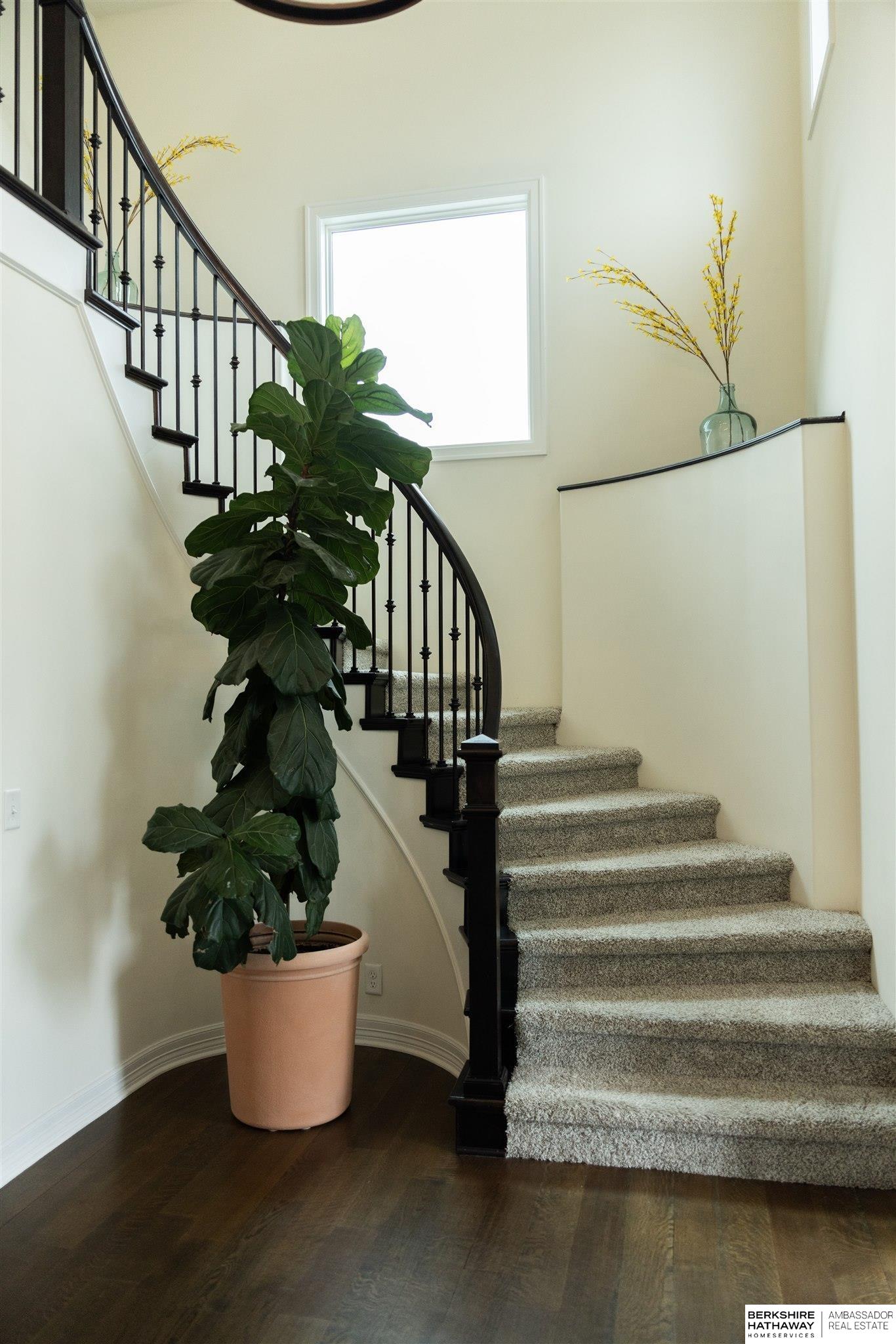 Gretna, Nebraska 68028, United States, 4 Bedrooms Bedrooms, ,3 BathroomsBathrooms,Residential,Active,209323