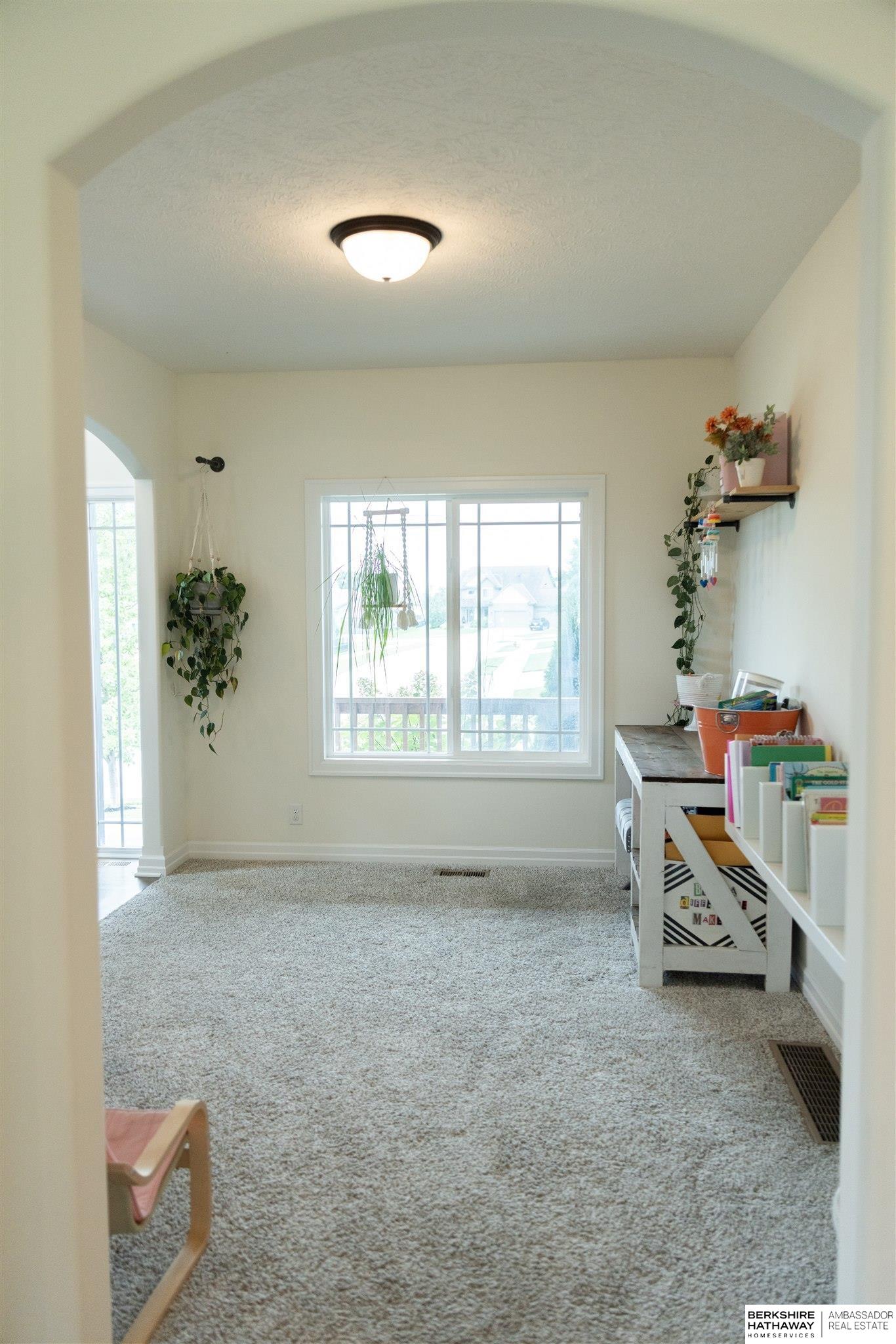 Gretna, Nebraska 68028, United States, 4 Bedrooms Bedrooms, ,3 BathroomsBathrooms,Residential,Active,209323