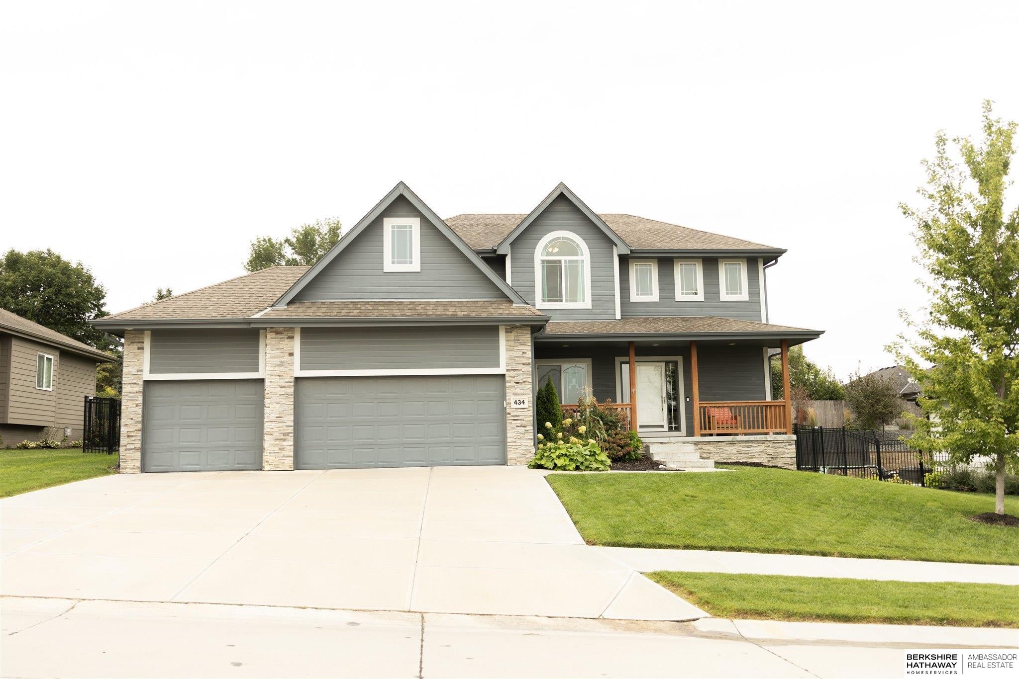 Gretna, Nebraska 68028, United States, 4 Bedrooms Bedrooms, ,3 BathroomsBathrooms,Residential,Active,209323 Gretna, Nebraska 68028, United States, 4 Bedrooms Bedrooms, ,3 BathroomsBathrooms,Residential,Active,209323