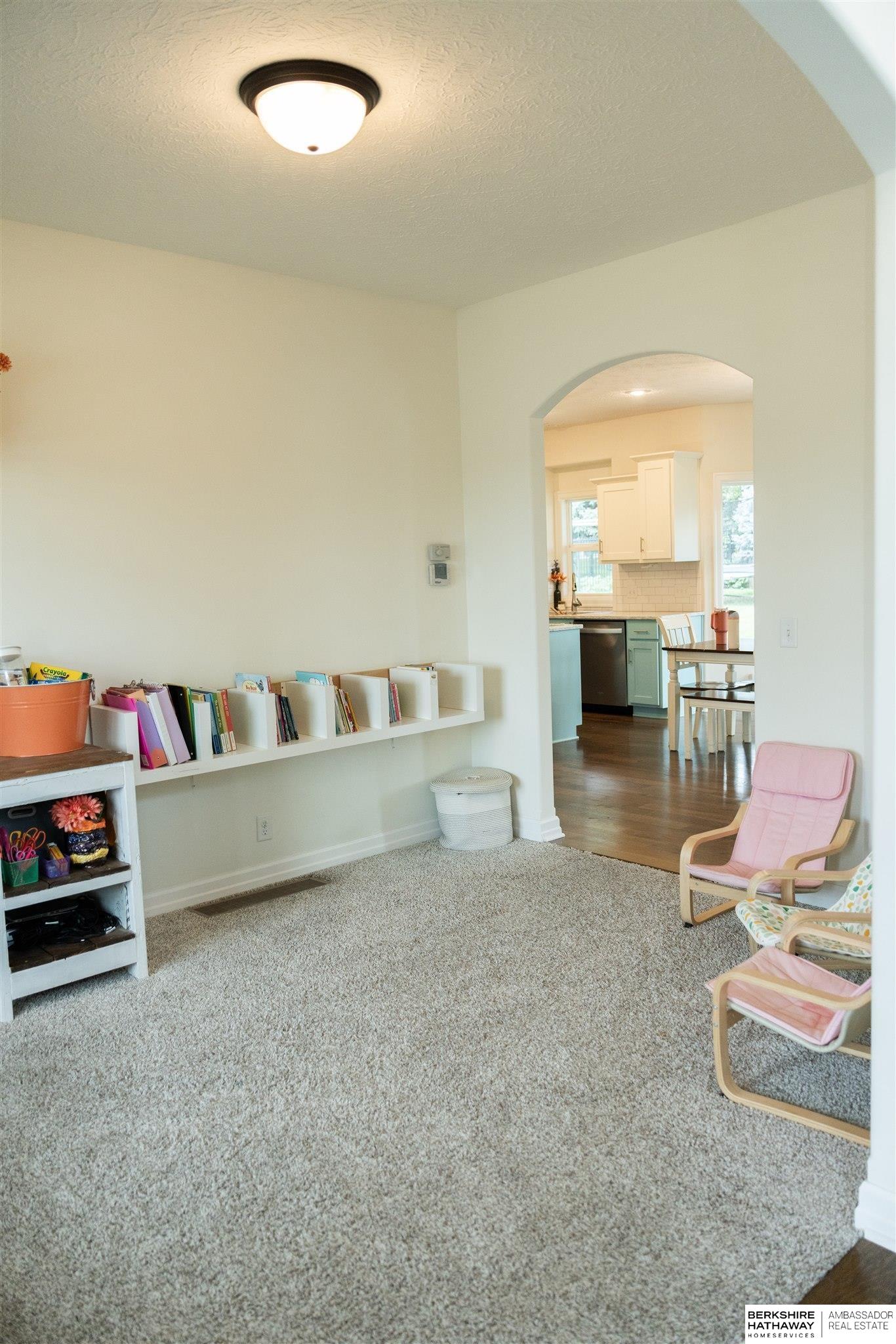 Gretna, Nebraska 68028, United States, 4 Bedrooms Bedrooms, ,3 BathroomsBathrooms,Residential,Active,209323