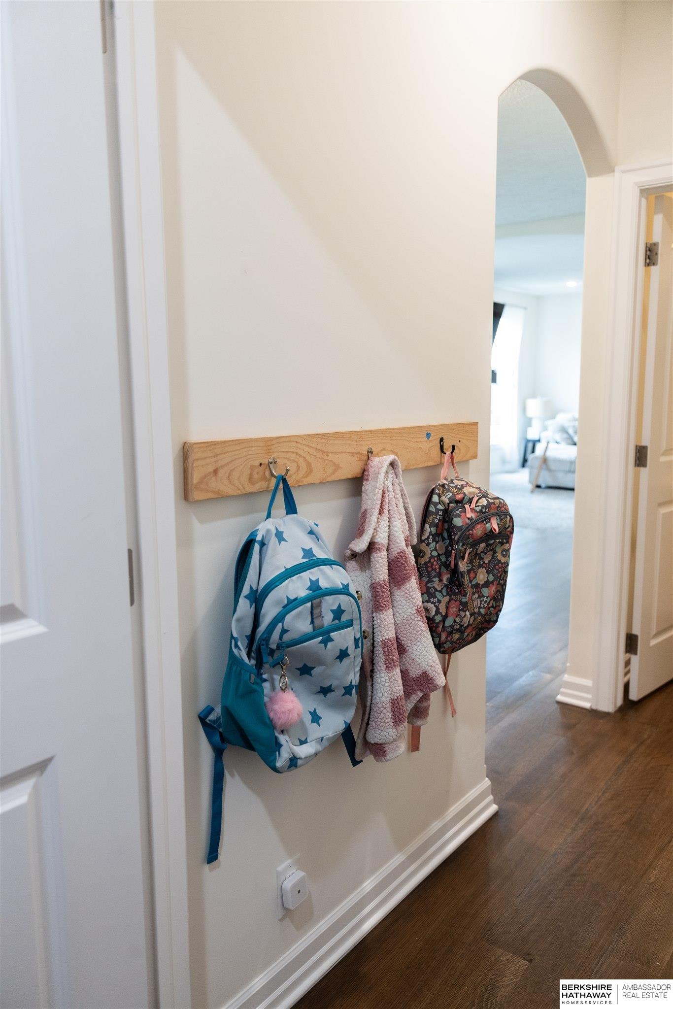 Gretna, Nebraska 68028, United States, 4 Bedrooms Bedrooms, ,3 BathroomsBathrooms,Residential,Active,209323