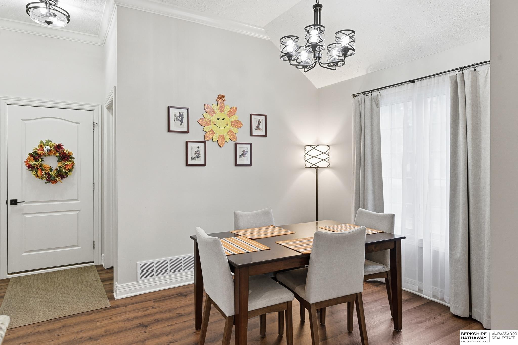 Omaha, Nebraska 68135, United States, 4 Bedrooms Bedrooms, ,3 BathroomsBathrooms,Residential,Active,235918