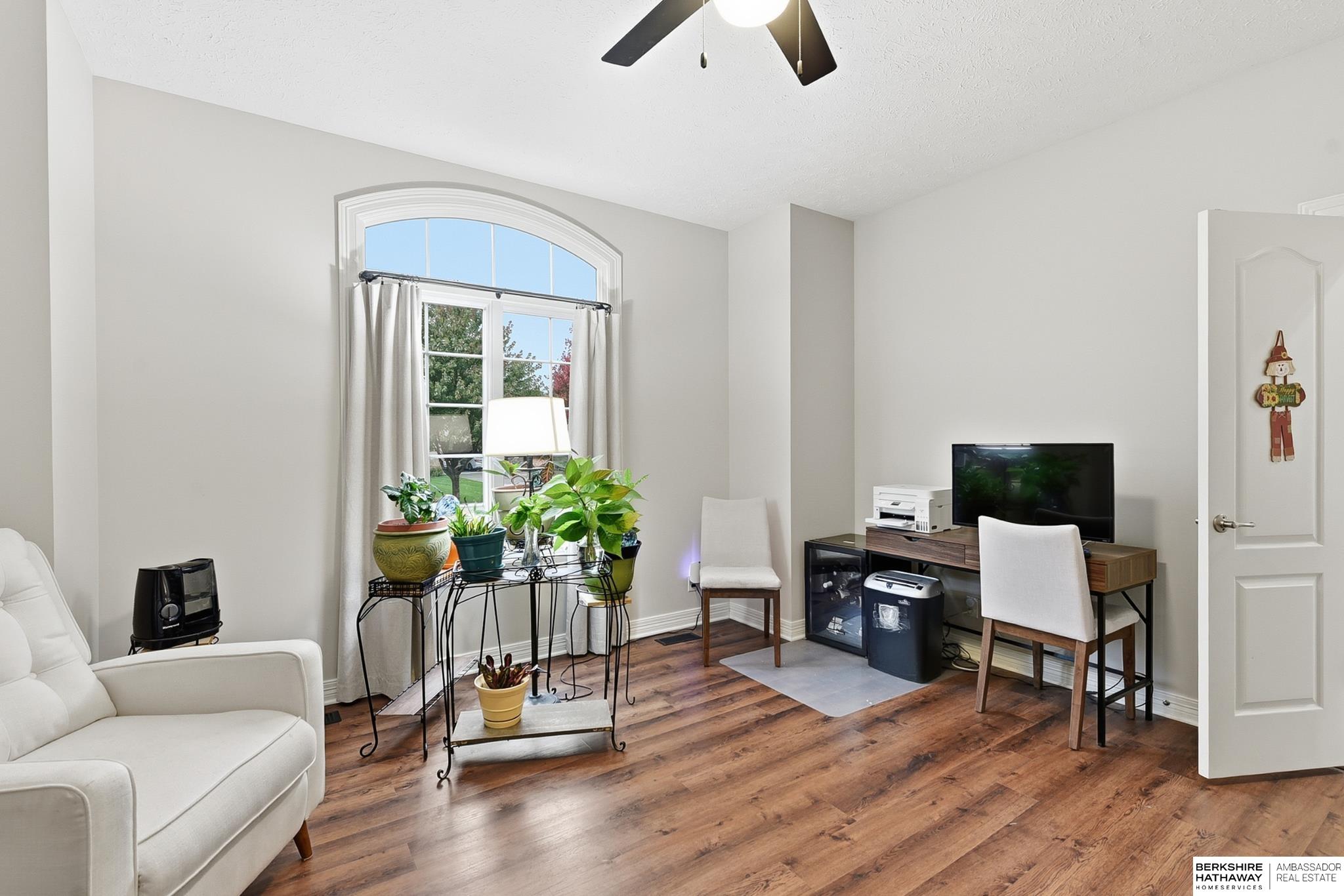 Omaha, Nebraska 68135, United States, 4 Bedrooms Bedrooms, ,3 BathroomsBathrooms,Residential,Active,235918