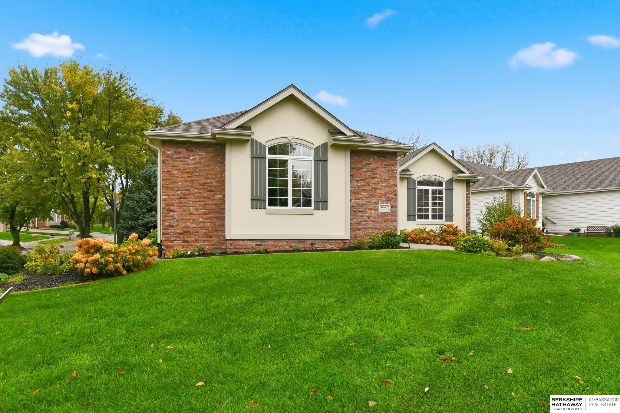 Omaha, Nebraska 68135, United States, 4 Bedrooms Bedrooms, ,3 BathroomsBathrooms,Residential,Active,235918