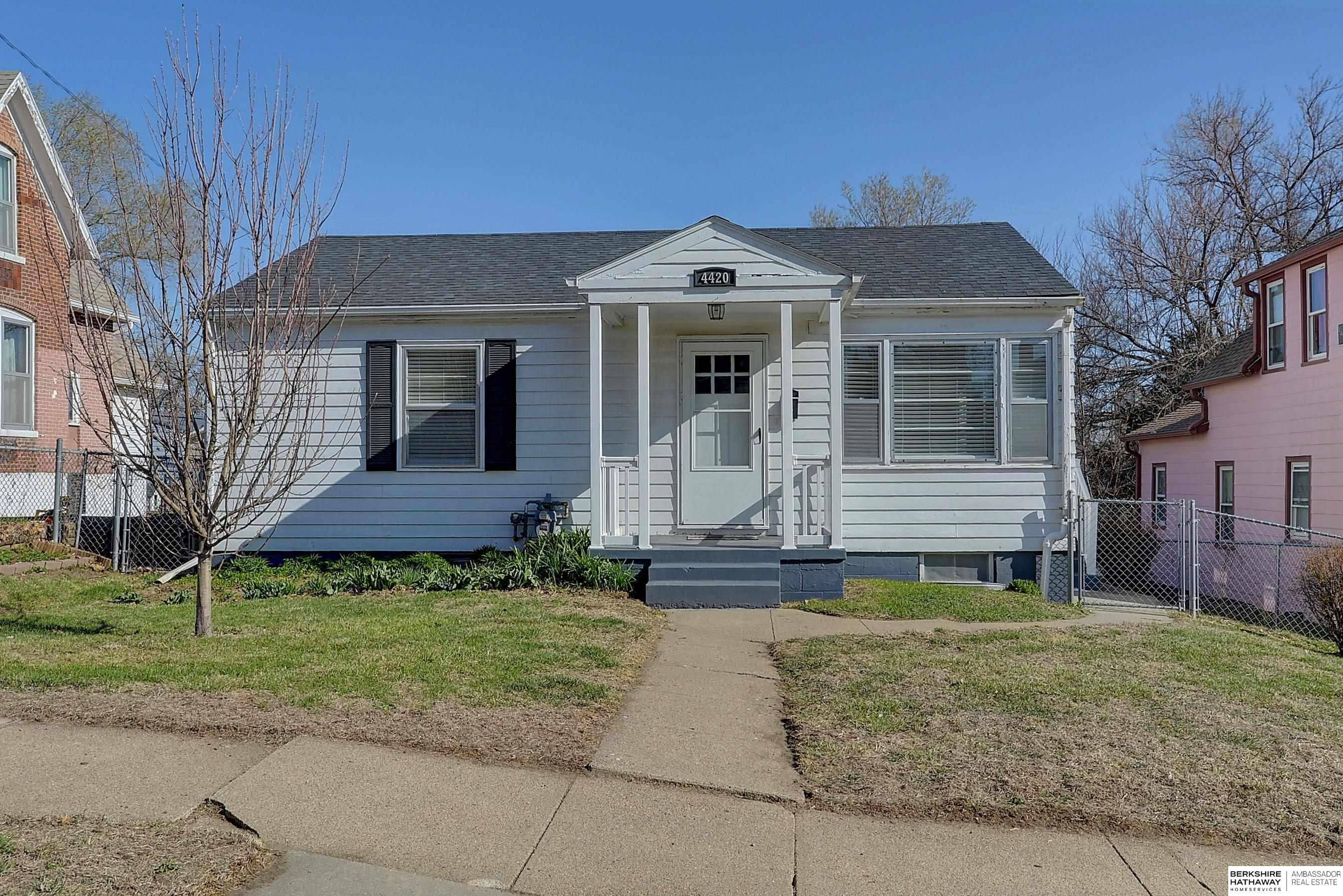 Omaha, Nebraska 68105, United States, 2 Bedrooms Bedrooms, ,1 BathroomBathrooms,Residential,Active,107897