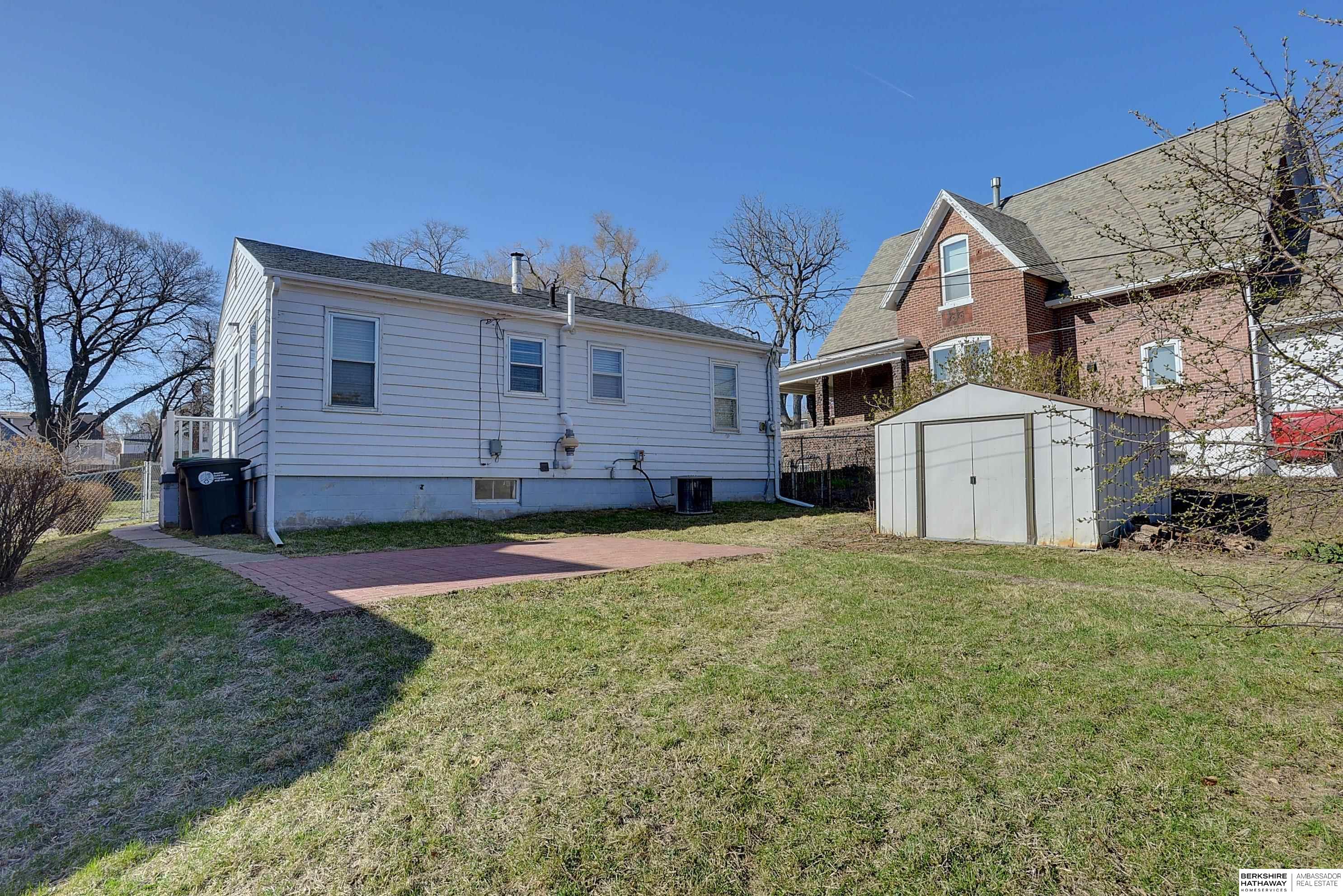 Omaha, Nebraska 68105, United States, 2 Bedrooms Bedrooms, ,1 BathroomBathrooms,Residential,Active,107897