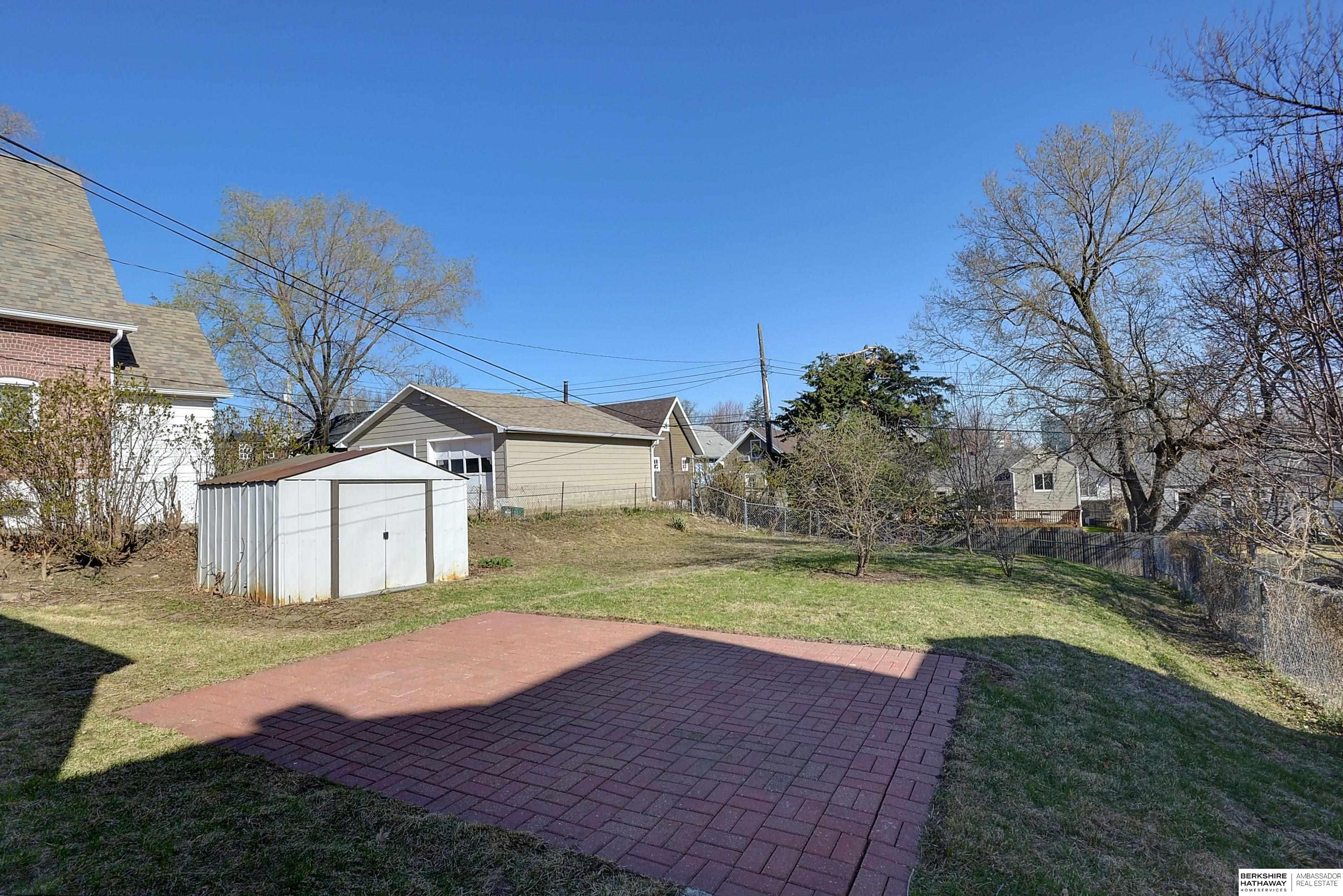 Omaha, Nebraska 68105, United States, 2 Bedrooms Bedrooms, ,1 BathroomBathrooms,Residential,Active,107897