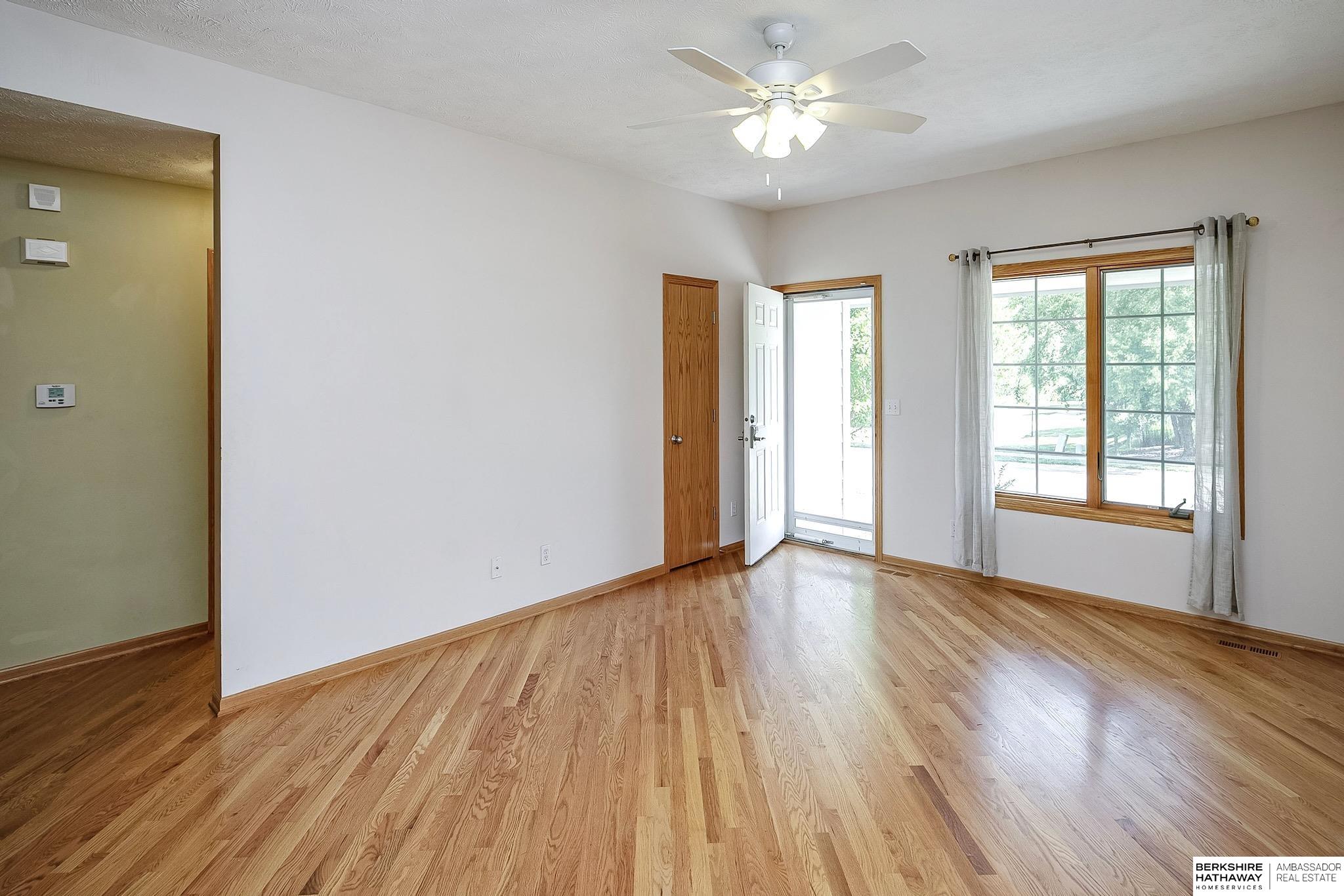 Gretna, Nebraska 68028, United States, 4 Bedrooms Bedrooms, ,3 BathroomsBathrooms,Residential,Active,151095