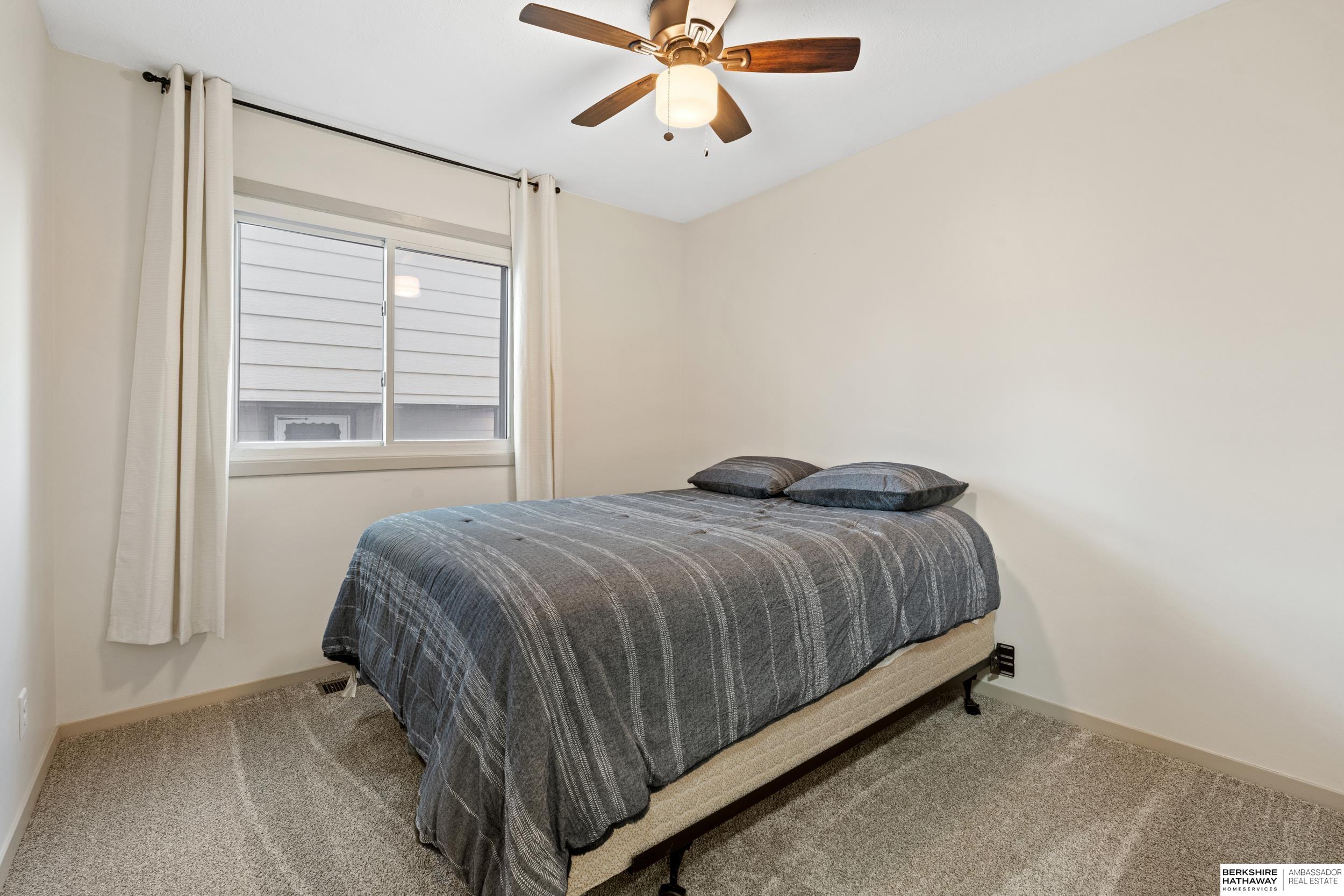 Lincoln, Nebraska 68507, United States, 3 Bedrooms Bedrooms, ,2 BathroomsBathrooms,Residential,Pending,141206