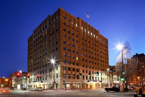 Photo of 1403 Farnam Street #808, Omaha, NE 68102 (MLS # 22610923)