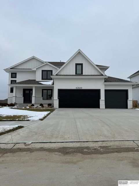 Photo of 10309 S 191st Street, Omaha, NE 68136 (MLS # 22534511)