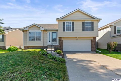 Photo of 6322 N 128 Street, Omaha, NE 68164 (MLS # 22532751)
