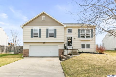 Photo of 7923 S 157th Avenue, Omaha, NE 68136 (MLS # 22608407)