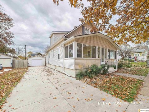 Photo of 4814 Poppleton Avenue, Omaha, NE 68106 (MLS # 22534954)
