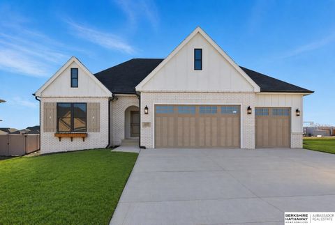 Photo of 12401 Fenwick Street, Papillion, NE 68046 (MLS # 22609864)