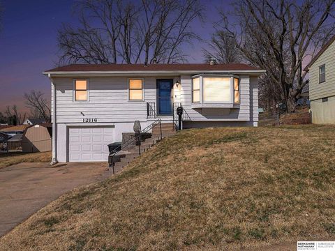 Photo of 12116 Grover Street, Omaha, NE 68144 (MLS # 22607343)
