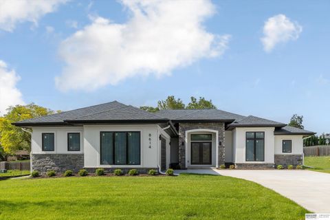 Photo of 8614 Loveland Estates Court, Omaha, NE 68124 (MLS # 22527212)