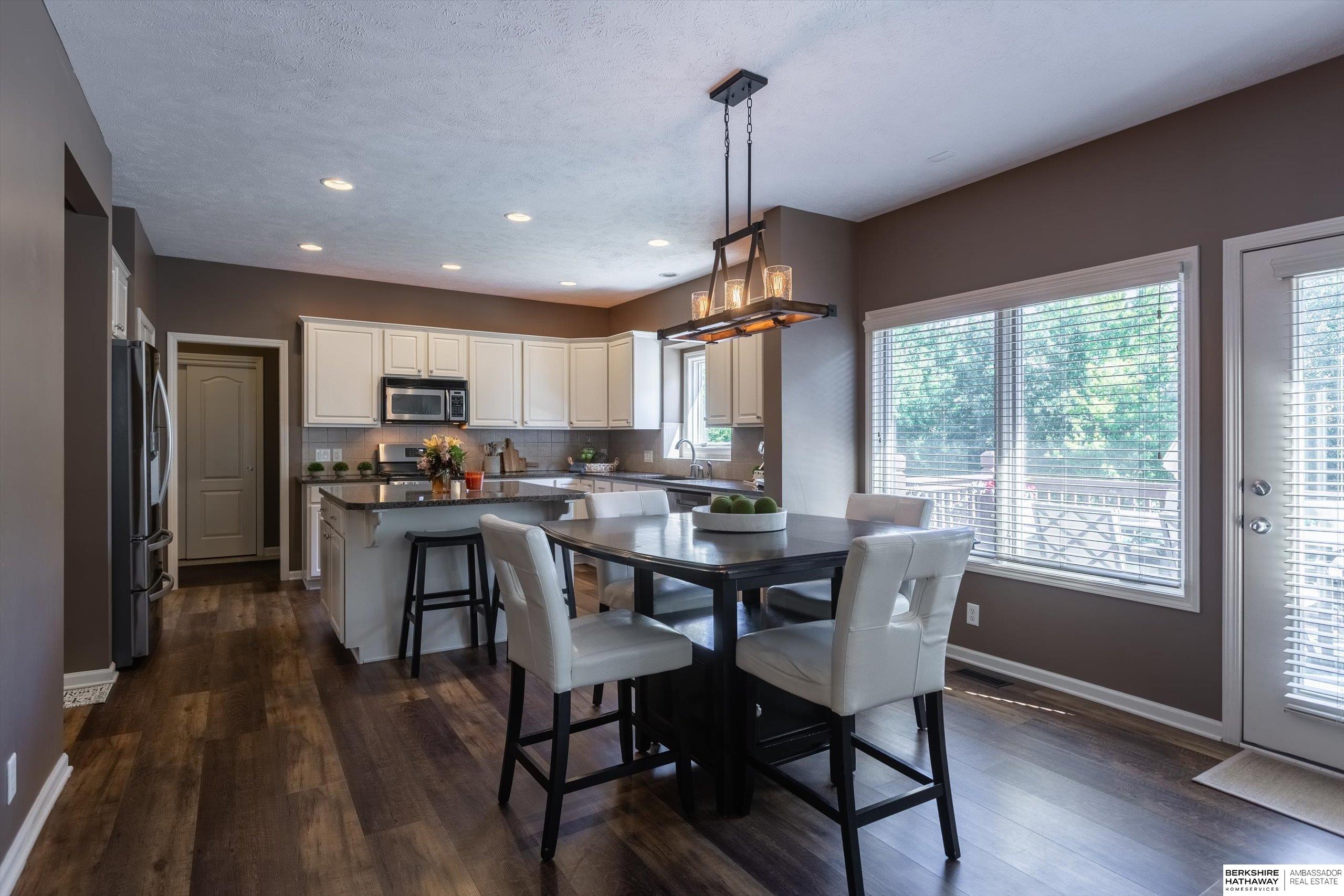 Omaha, Nebraska 68130, United States, 4 Bedrooms Bedrooms, ,4 BathroomsBathrooms,Residential,Active,228385