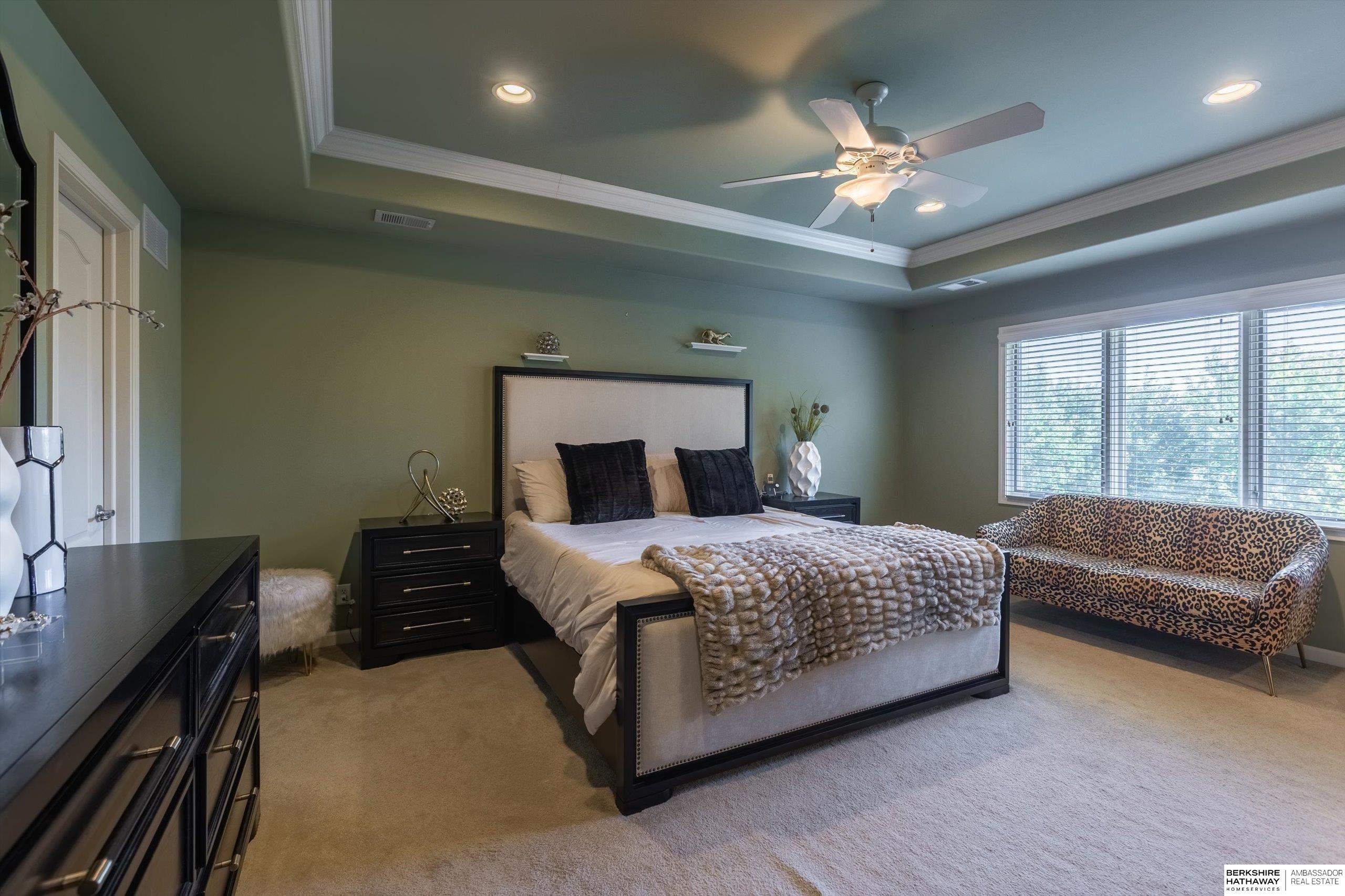 Omaha, Nebraska 68130, United States, 4 Bedrooms Bedrooms, ,4 BathroomsBathrooms,Residential,Active,228385