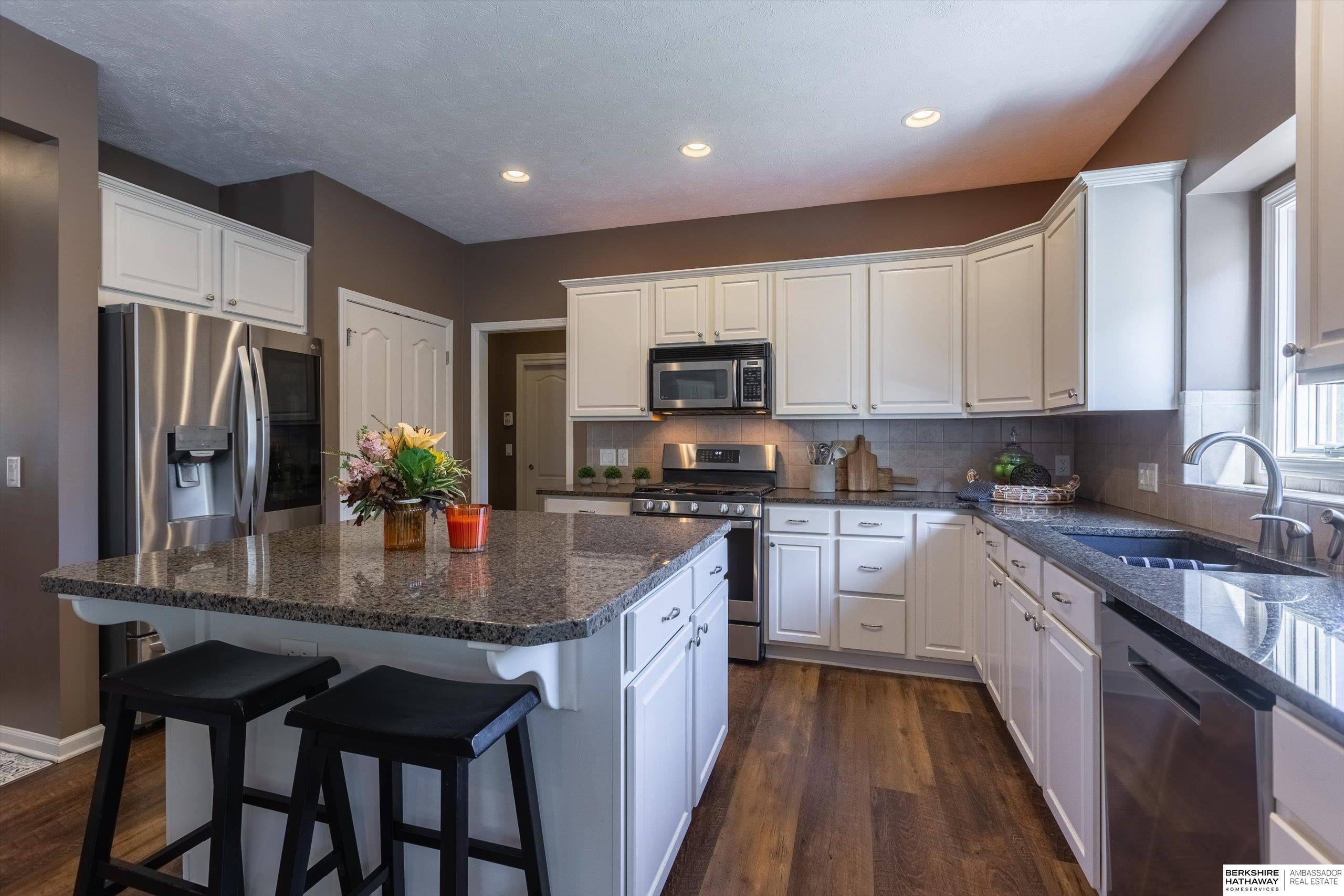 Omaha, Nebraska 68130, United States, 4 Bedrooms Bedrooms, ,4 BathroomsBathrooms,Residential,Active,228385