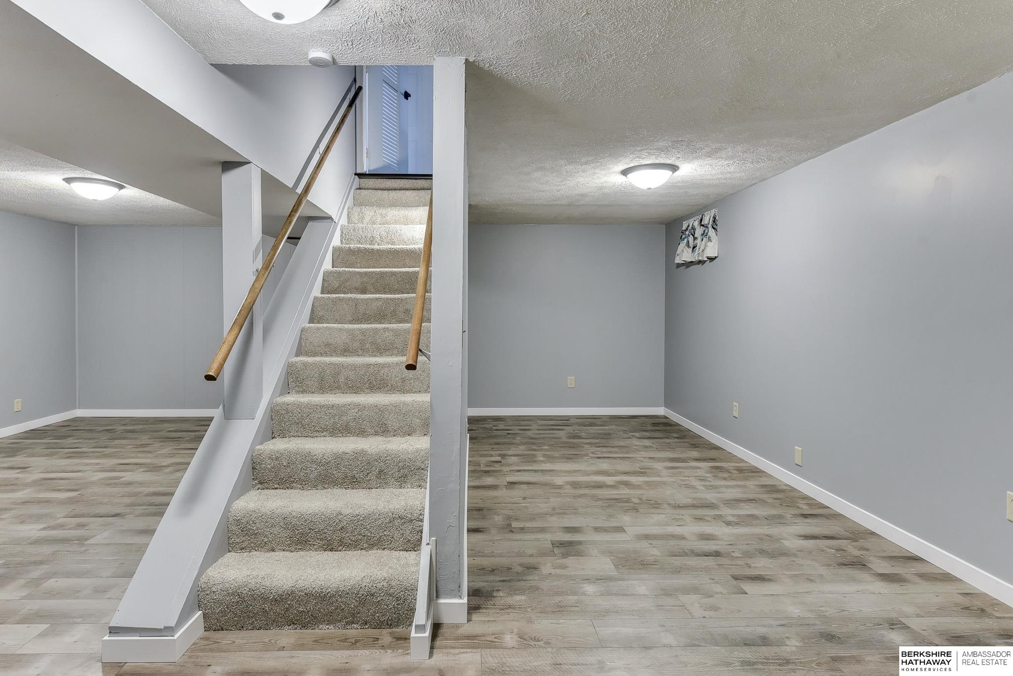 Omaha, Nebraska 68144, United States, 3 Bedrooms Bedrooms, ,2 BathroomsBathrooms,Residential,Pending,124356