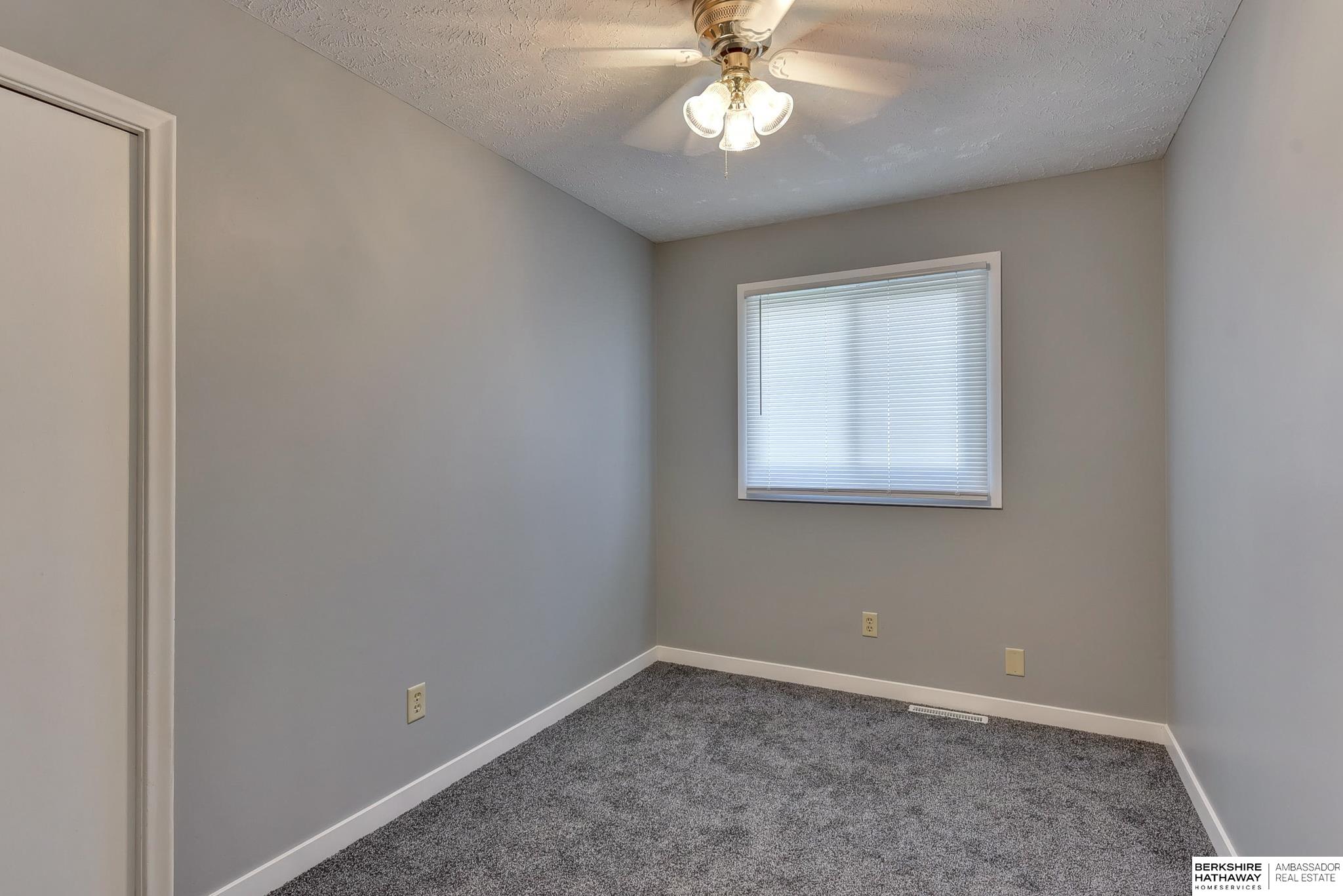 Omaha, Nebraska 68144, United States, 3 Bedrooms Bedrooms, ,2 BathroomsBathrooms,Residential,Pending,124356