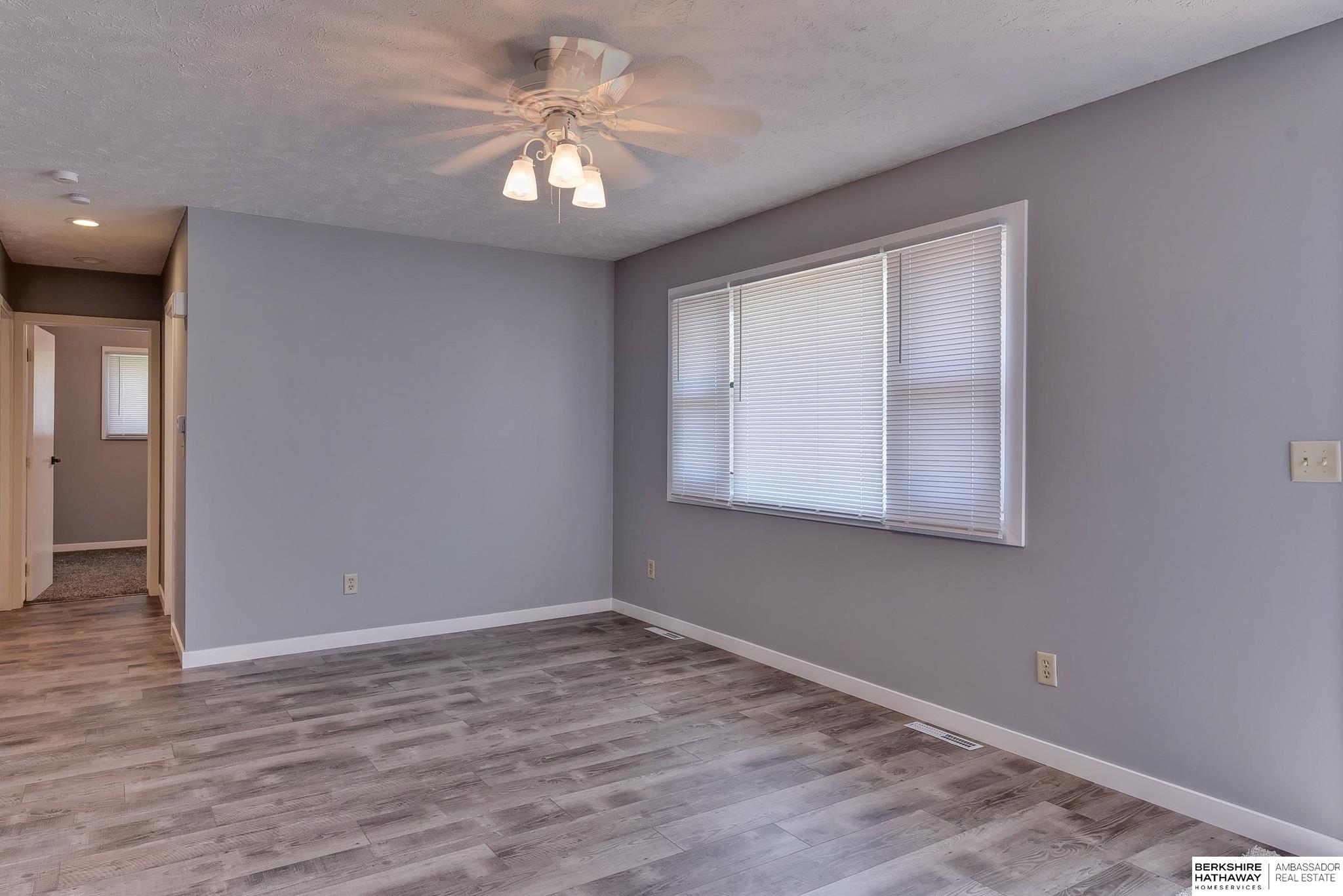 Omaha, Nebraska 68144, United States, 3 Bedrooms Bedrooms, ,2 BathroomsBathrooms,Residential,Pending,124356